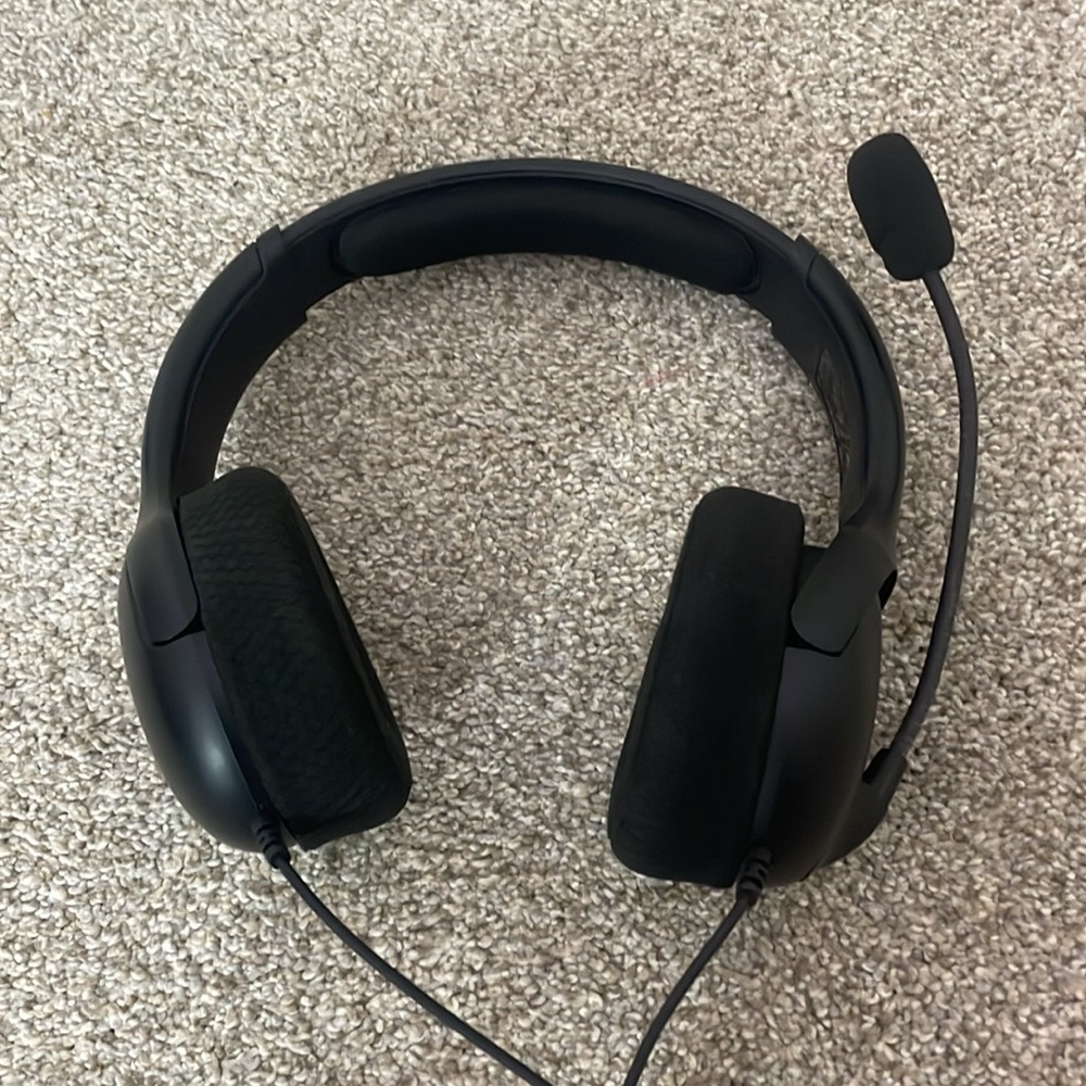 Nintendo Headset - Picture 2 of 4
